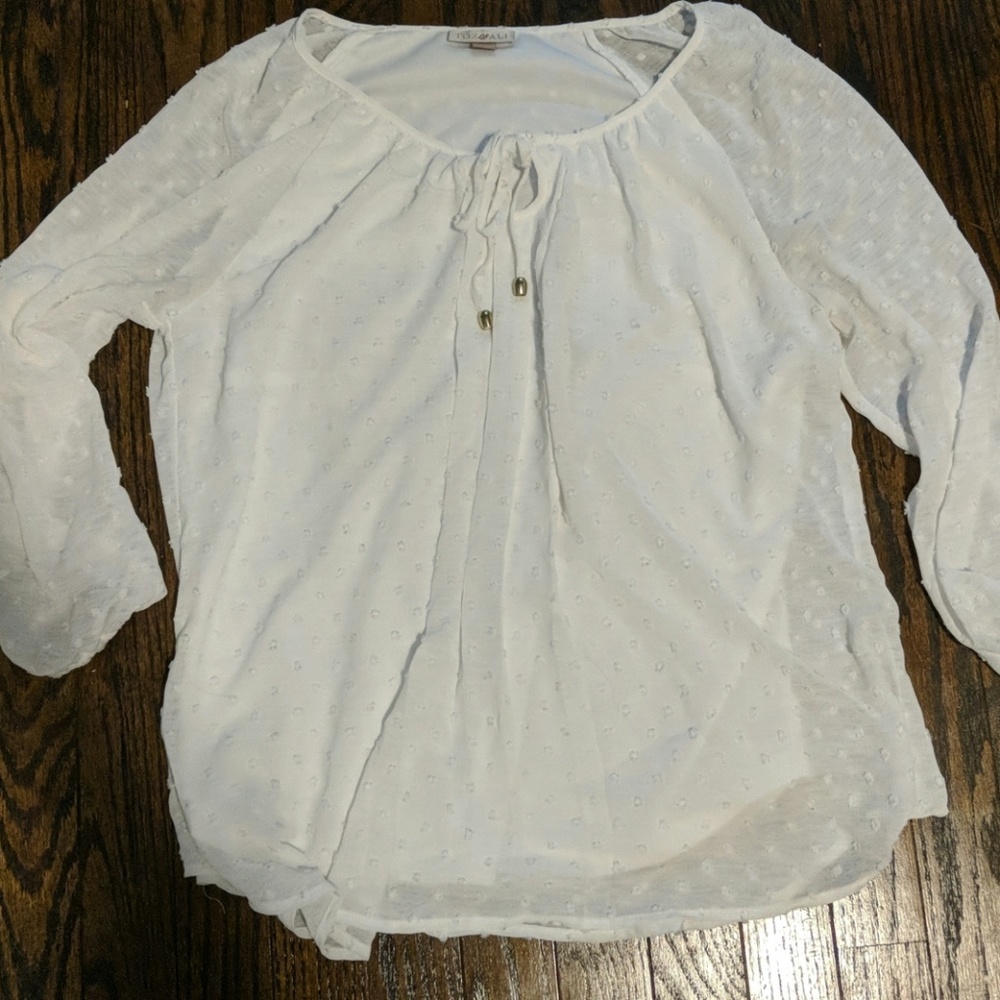 Whitw top
